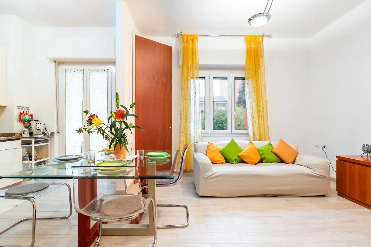 Gambara Bright Flat Apartment Milan